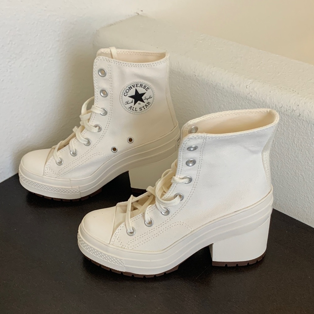 NWOT Converse All Stars Chuck Taylors UNISEX Cream/ Cream Heeled Boots. - Picture 3 of 8
